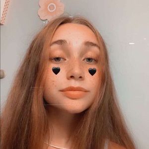 Meet your Posher, Lizzy